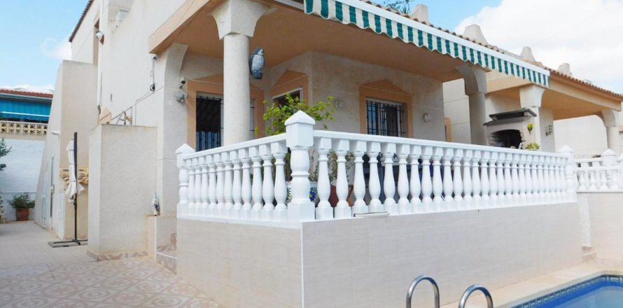 Villa i Alicante, Spanien 3 sovrum, 100 kvm. Nr. 148918