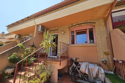 Kamienica w Torre de la Horadada, Alicante, Hiszpania 4 sypialnie, 145 mkw. nr 148916 – zdjęcie 16