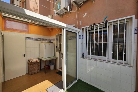 Kamienica w Torre de la Horadada, Alicante, Hiszpania 4 sypialnie, 145 mkw. nr 148916 – zdjęcie 29