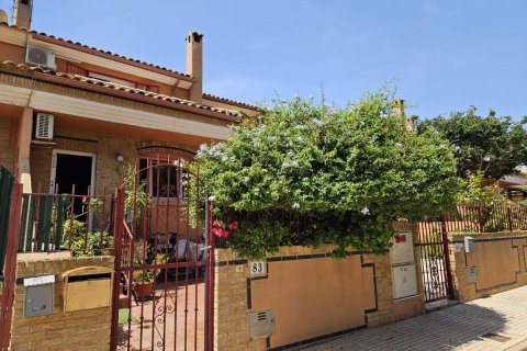 Kamienica w Torre de la Horadada, Alicante, Hiszpania 4 sypialnie, 145 mkw. nr 148916 – zdjęcie 14