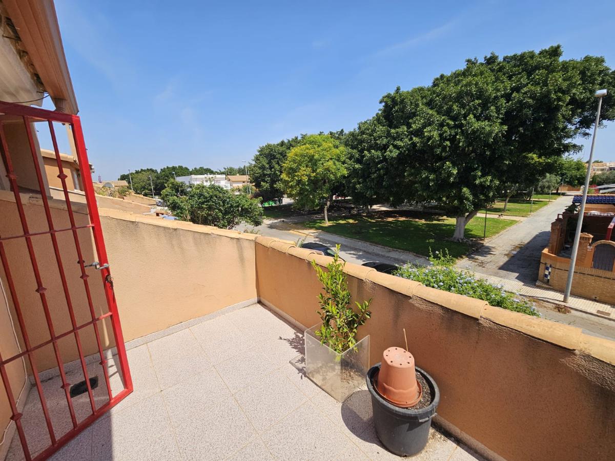 Radhus i Torre de la Horadada, Alicante, Spanien 4 sovrum, 145 kvm. Nr. 148916