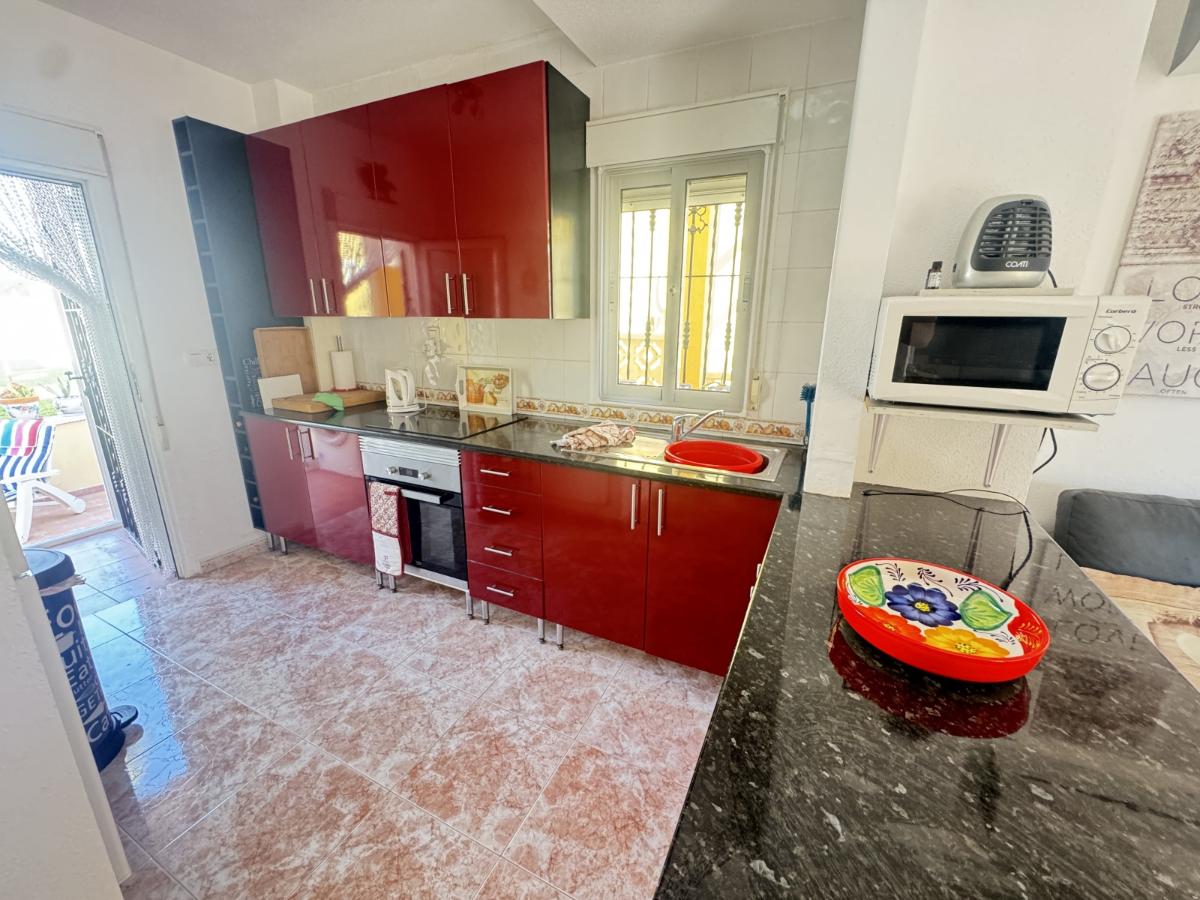 Villa i Villamartin, Alicante, Spanien 3 sovrum, 100 kvm. Nr. 148921