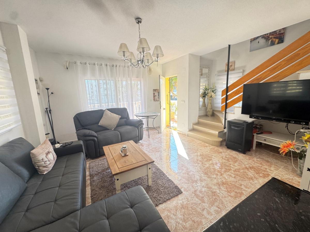 Villa i Villamartin, Alicante, Spanien 3 sovrum, 100 kvm. Nr. 148921