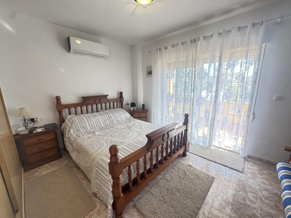 Villa i Villamartin, Alicante, Spanien 3 sovrum, 100 kvm. Nr. 148921