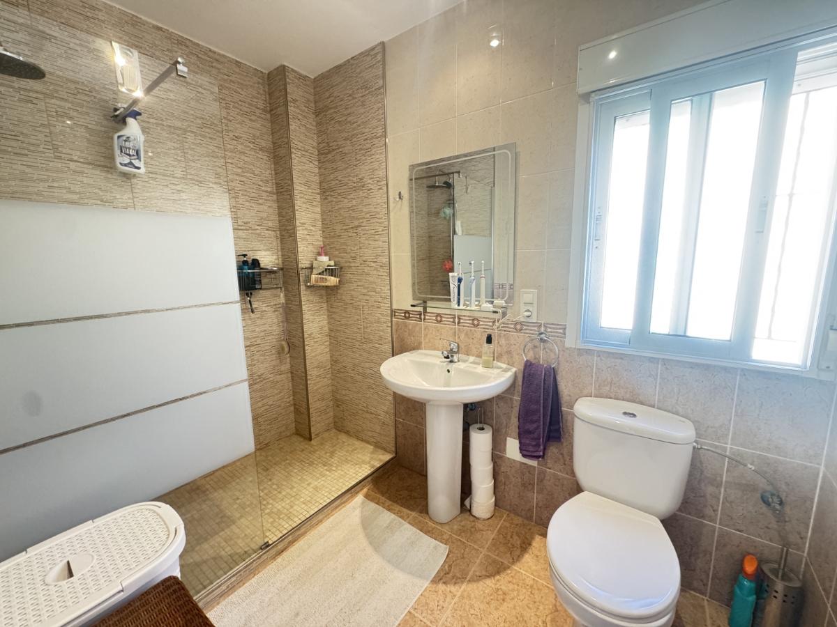Villa i Villamartin, Alicante, Spanien 3 sovrum, 100 kvm. Nr. 148921