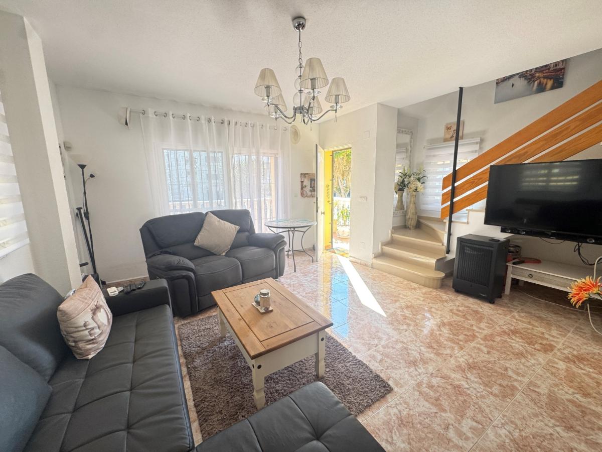 Villa i Villamartin, Alicante, Spanien 3 sovrum, 100 kvm. Nr. 148921