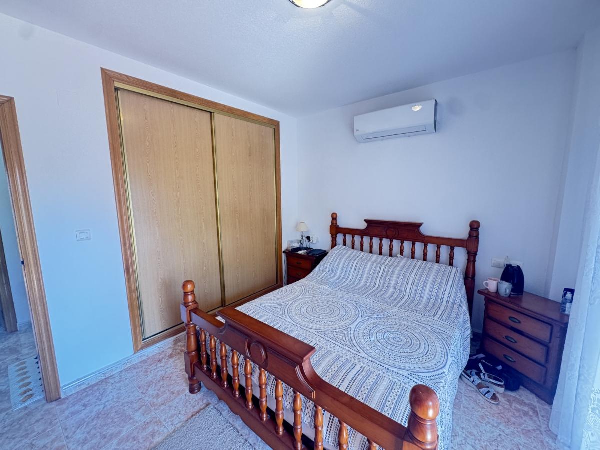 Villa i Villamartin, Alicante, Spanien 3 sovrum, 100 kvm. Nr. 148921