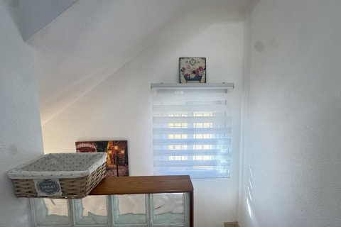 Villa till salu i Villamartin, Alicante, Spanien 3 sovrum, 100 kvm. Nr. 148921 - foto 22