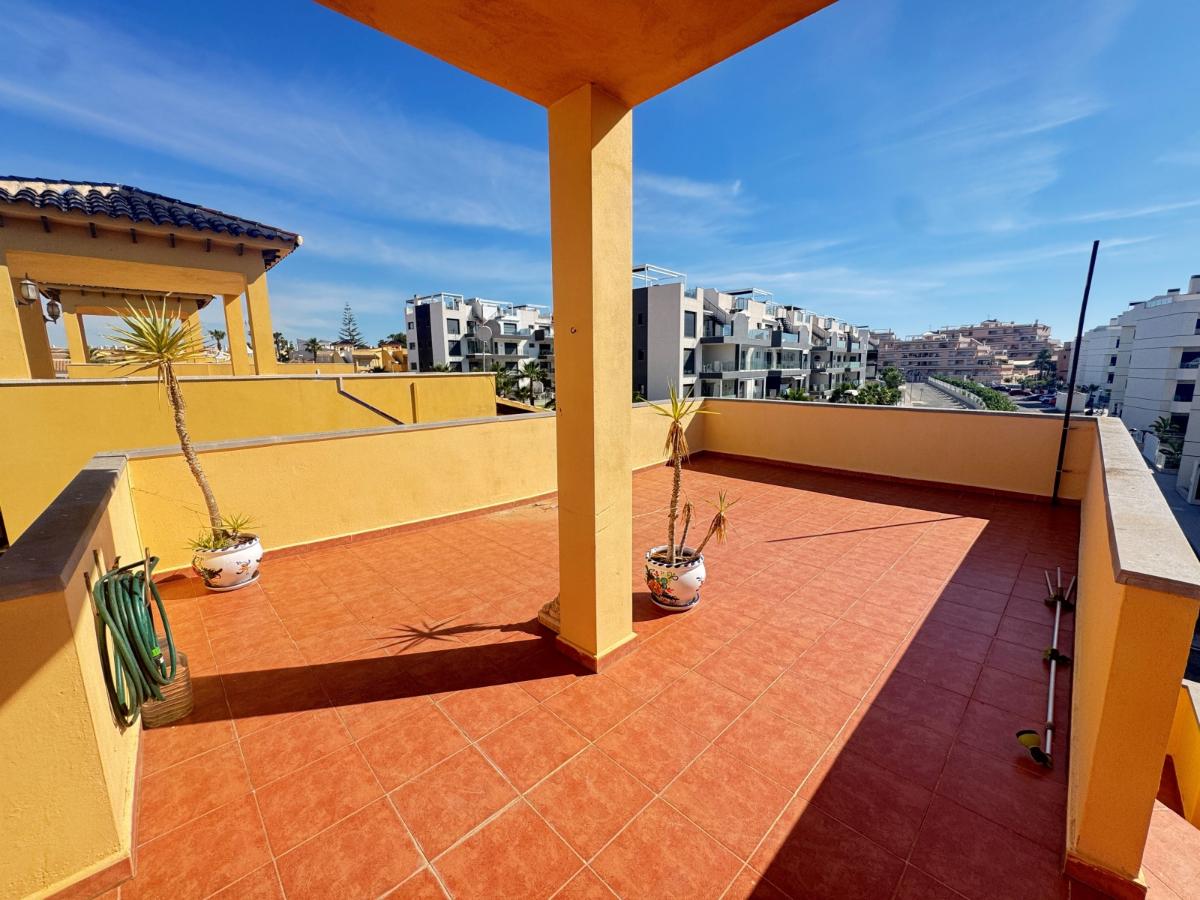 Villa i Villamartin, Alicante, Spanien 3 sovrum, 100 kvm. Nr. 148921