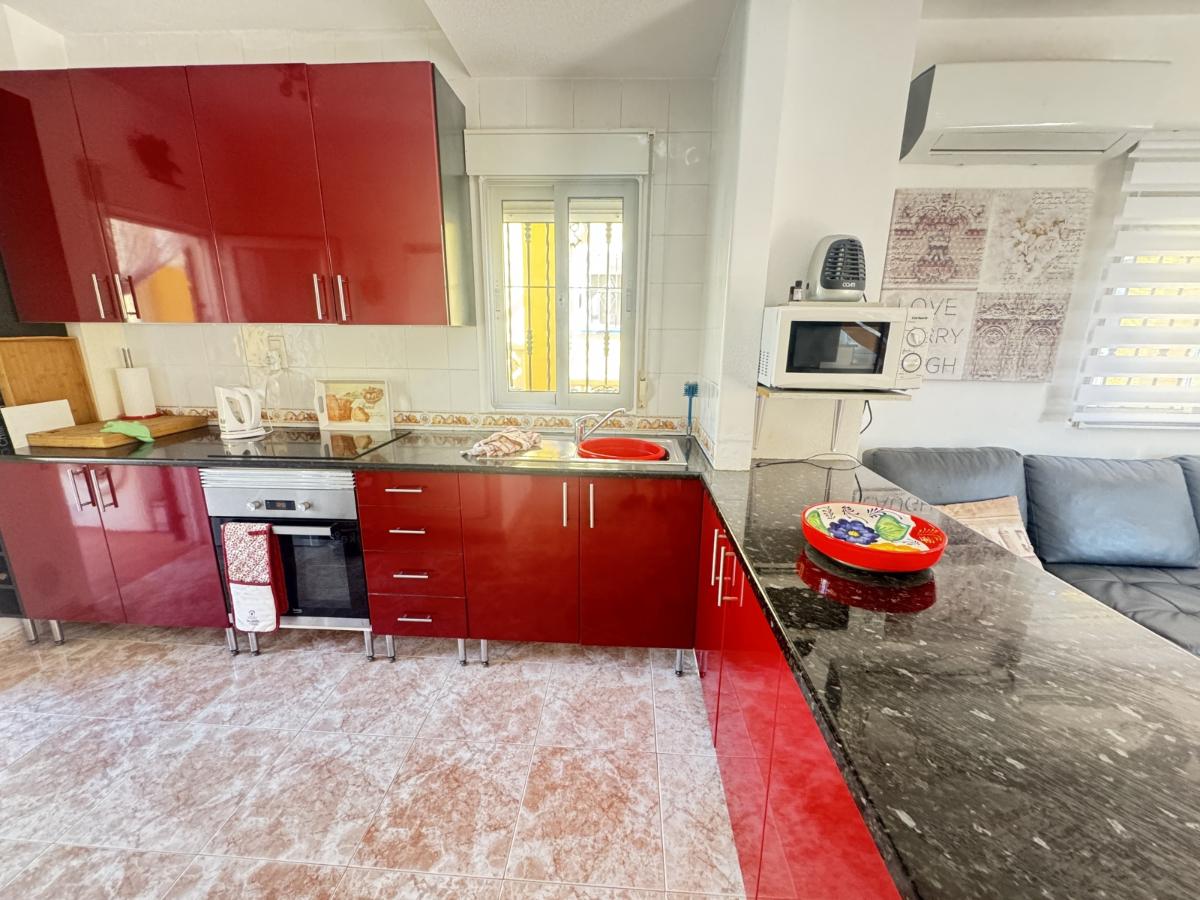 Villa i Villamartin, Alicante, Spanien 3 sovrum, 100 kvm. Nr. 148921