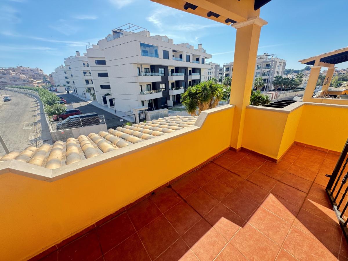 Villa i Villamartin, Alicante, Spanien 3 sovrum, 100 kvm. Nr. 148921