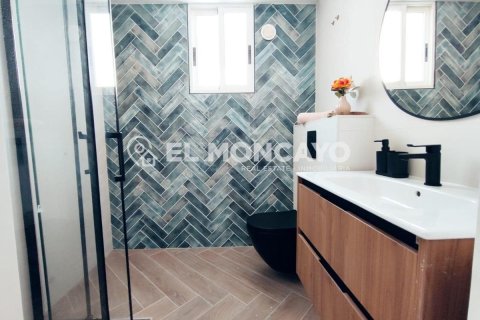 House for sale in Benijofar, Alicante, Spain 4 bedrooms, 132 sq.m. No. 148920 - photo 19