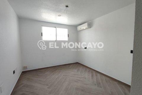 House for sale in Benijofar, Alicante, Spain 4 bedrooms, 132 sq.m. No. 148920 - photo 22