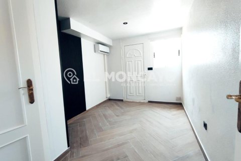 House for sale in Benijofar, Alicante, Spain 4 bedrooms, 132 sq.m. No. 148920 - photo 23