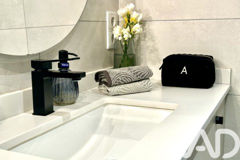Apartament w Cerdanyola Del Valles, Barcelona, Hiszpania 4 sypialnie, 103 mkw. nr 172975 – zdjęcie 24