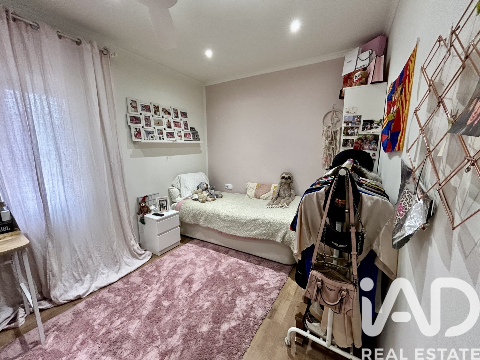 Dzīvoklis Cerdanyola Del Valles, Barcelona, Spānijā 4 istabas, 103 m2 Nr. 172975