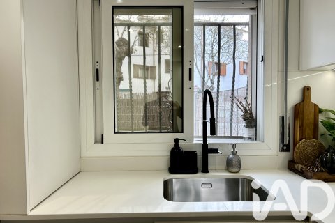 Apartament w Cerdanyola Del Valles, Barcelona, Hiszpania 4 sypialnie, 103 mkw. nr 172975 – zdjęcie 14