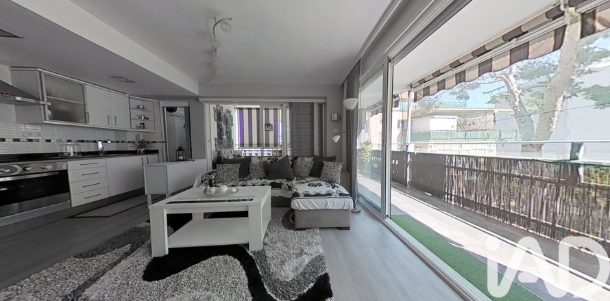 Apartment in Salou, Tarragona, Spain 2 bedrooms, 54 sq.m. No. 172980