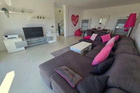 Villa for sale in Tenerife, Spain 3 bedrooms, 350 sq.m. No. 194732 - photo 26