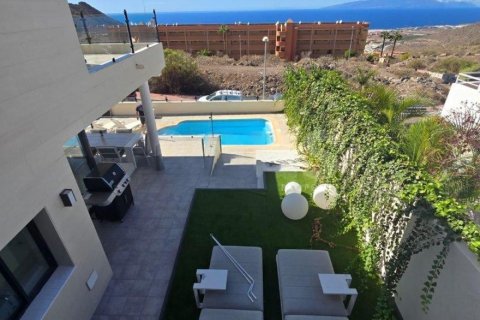 Villa for sale in Tenerife, Spain 3 bedrooms, 350 sq.m. No. 194732 - photo 7