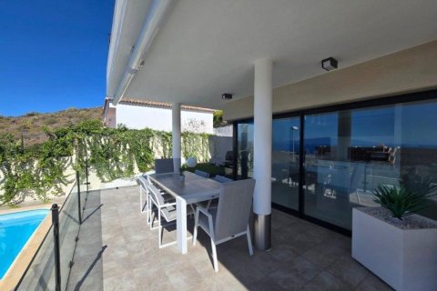 Villa for sale in Tenerife, Spain 3 bedrooms, 350 sq.m. No. 194732 - photo 12