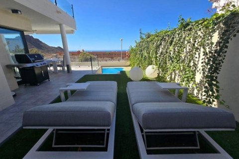 Villa for sale in Tenerife, Spain 3 bedrooms, 350 sq.m. No. 194732 - photo 6