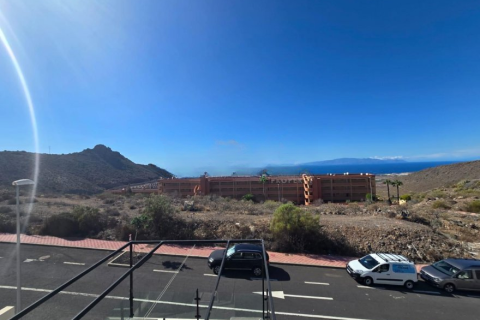 Villa for sale in Tenerife, Spain 3 bedrooms, 350 sq.m. No. 194732 - photo 11