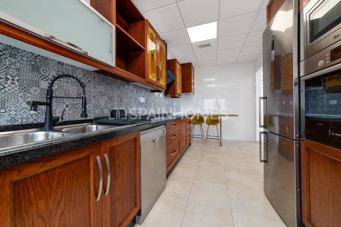Villa till salu i Torrevieja, Alicante, Spanien 4 sovrum, 210 kvm. Nr. 194764 - foto 21