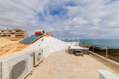 Villa till salu i Torrevieja, Alicante, Spanien 4 sovrum, 210 kvm. Nr. 194764 - foto 5