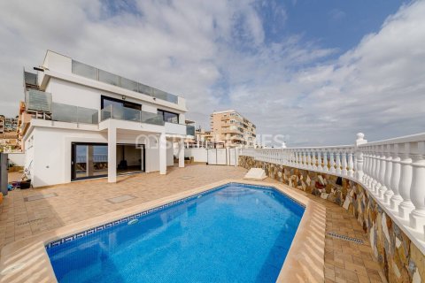 Villa till salu i Torrevieja, Alicante, Spanien 4 sovrum, 210 kvm. Nr. 194764 - foto 24
