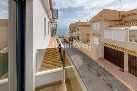 Villa till salu i Torrevieja, Alicante, Spanien 4 sovrum, 210 kvm. Nr. 194764 - foto 8
