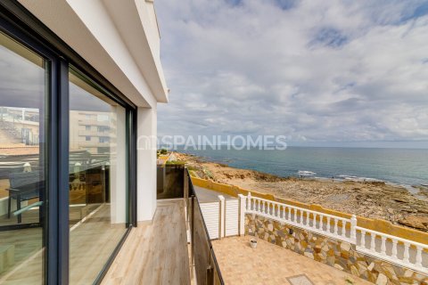 Villa till salu i Torrevieja, Alicante, Spanien 4 sovrum, 210 kvm. Nr. 194764 - foto 7