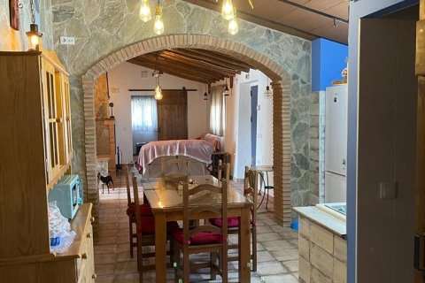 House for sale in El Almendro, Huelva, Spain 4 bedrooms, 155 sq.m. No. 185842 - photo 6