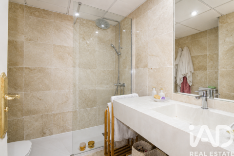 Paritalo vuokrattavana Marbella, Malaga, Espanja, 3 makuuhuonetta, 205 m2 No. 172083 - kuva 17