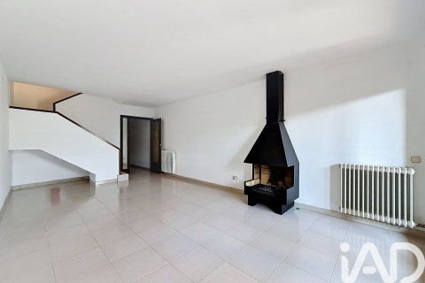 Talo vuokrattavana Tiana, Barcelona, Espanja, 4 makuuhuonetta, 196 m2 No. 172082 - kuva 8