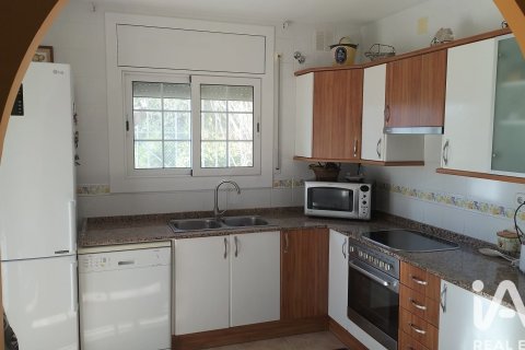 Talo vuokrattavana La Bisbal Del Penedes, Tarragona, Espanja, 4 makuuhuonetta, 230 m2 No. 172080 - kuva 17