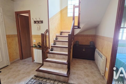 Talo vuokrattavana La Bisbal Del Penedes, Tarragona, Espanja, 4 makuuhuonetta, 230 m2 No. 172080 - kuva 19