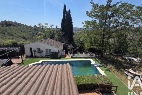 Talo vuokrattavana La Bisbal Del Penedes, Tarragona, Espanja, 4 makuuhuonetta, 230 m2 No. 172080 - kuva 12