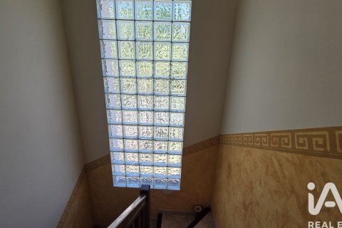 Talo vuokrattavana La Bisbal Del Penedes, Tarragona, Espanja, 4 makuuhuonetta, 230 m2 No. 172080 - kuva 29