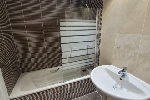 Huoneisto vuokrattavana Leon, Espanja, 2 makuuhuonetta, 93 m2 No. 172081 - kuva 12