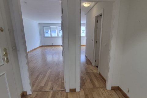 Huoneisto vuokrattavana Leon, Espanja, 2 makuuhuonetta, 93 m2 No. 172081 - kuva 3