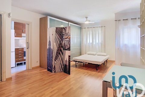 Huoneisto L'Hospitalet de Llobregat, Barcelona, Espanja 33 m2 No. 172079