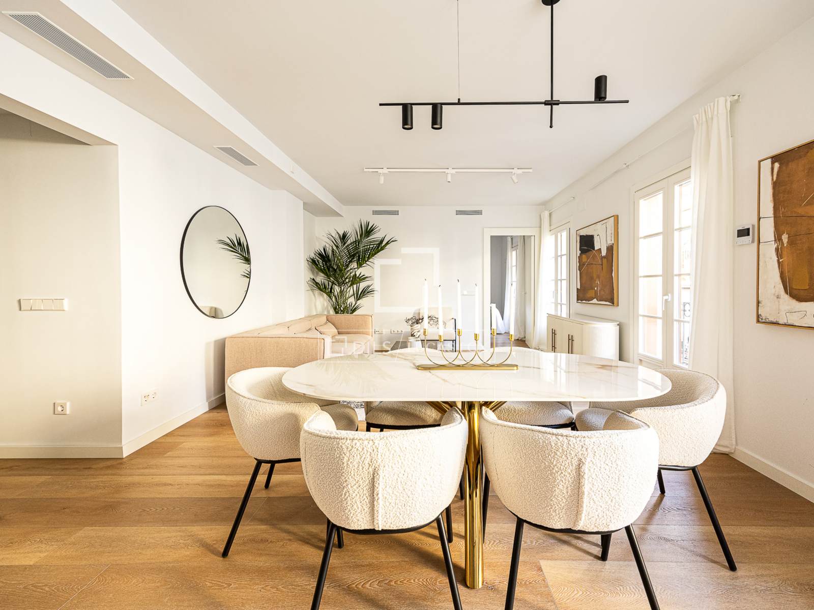 Wohnung in Barcelona, Spanien 3 Schlafzimmer, 108 m2 Nr. 150774
