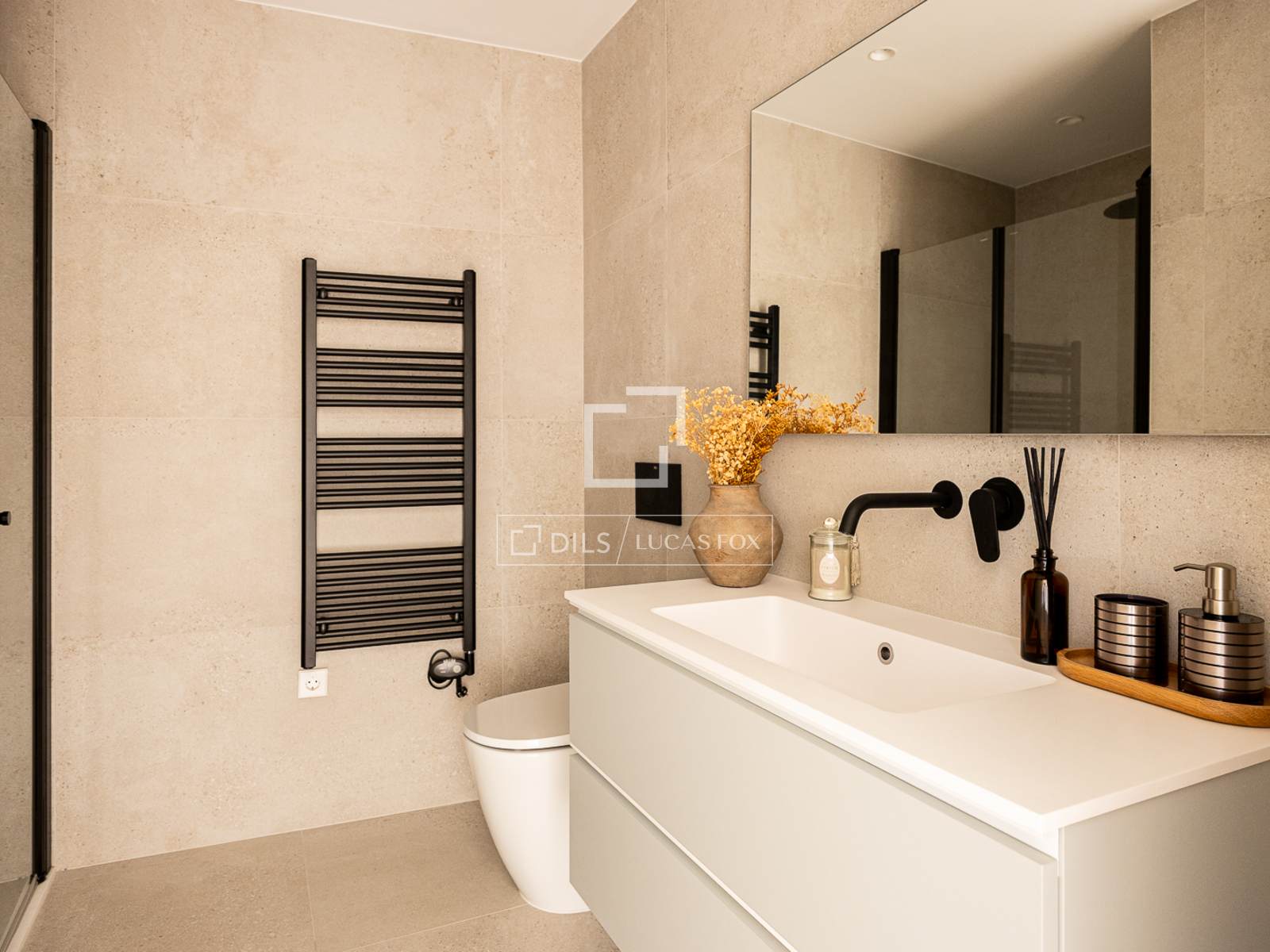 Wohnung in Barcelona, Spanien 3 Schlafzimmer, 108 m2 Nr. 150774