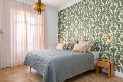 Продажа квартиры в Барселона, Испания 3 спальни, 245м2 №150770 - фото 27