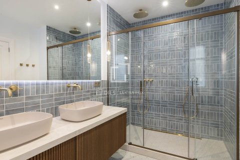 Продажа квартиры в Барселона, Испания 3 спальни, 245м2 №150770 - фото 25