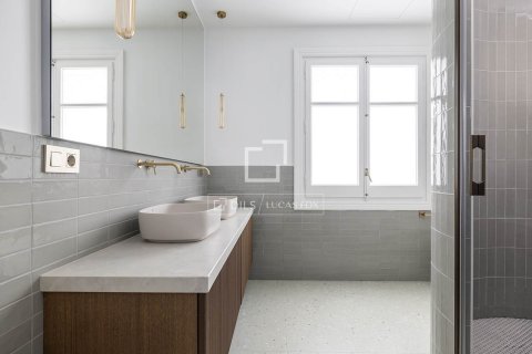 Продажа квартиры в Барселона, Испания 3 спальни, 245м2 №150770 - фото 30