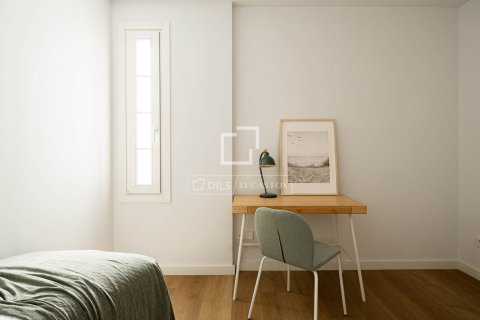 Продажа квартиры в Барселона, Испания 3 спальни, 108м2 №150771 - фото 23