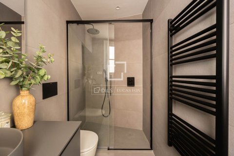 Продажа квартиры в Барселона, Испания 3 спальни, 120м2 №150773 - фото 22