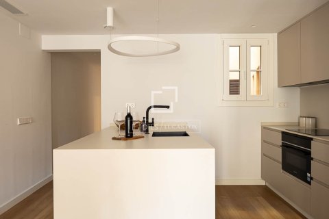 Продажа квартиры в Барселона, Испания 3 спальни, 120м2 №150773 - фото 10